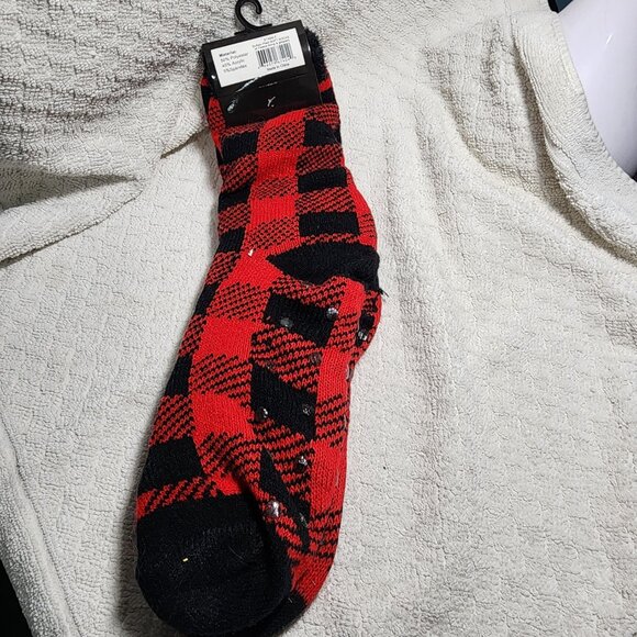 Fashion by Mirabeau BUFFALO Plaid Soft Socks w/Fleece Lining & Grippers - Picture 5 of 6